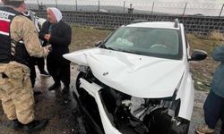 Şanlıurfa Siverek’te Feci Kaza! İki Otomobil Kafa Kafaya Çarpıştı