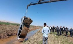 Şanlıurfa-Akçakale Karayolunda Otomobil Kanalına Devrildi: 1 Yaralı