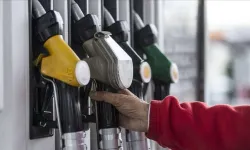 Petrol Fiyatları Zirve Yaptı: Benzin 61 TL, Motorin 68 TL’ye Çıkıyor