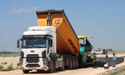 Şanlıurfa’da 6 Mahalleyi Birleştiren Yolda Asfalt Çalışması Başladı!
