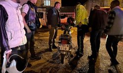 Şanlıurfa Birecik’te Gece Kazası: Motosikletteki Karı Koca Yaralandı