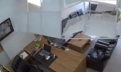 Şanlıurfa’da Emlak Ofisinde Asma Tavan Çöktü: O Anlar Kamerada