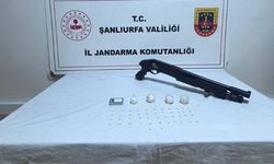 Haliliye’de Narkotik Operasyonu: Sentetik Uyuşturucu ve Ruhsatsız Tüfek Ele Geçirildi