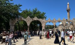 Turizmin beşiğinde polis ve zabıta el ele!