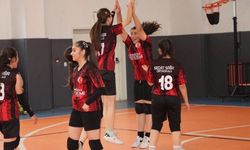 Karaköprü’de gençlerin voleybol heyecanı başladı!