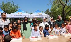 Şanlıurfa’da Çocuk Şenliği Renkli Görüntülere Sahne Oldu
