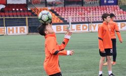 Şanlıurfa’da Geleceğin Futbolcuları Semt Sahalarında Yetişiyor