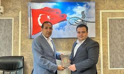 Muhammed Enes Yılmaz’dan Mahmut Güneş’e Yusuf Akçura’nın Eseri