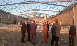 Viranşehir’de Hortumun Yaraları Sarılıyor: Başkan Karacabey’den Esnaf Ziyareti