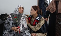 Şanlıurfa İl Jandarma Komutanlığı, 10 Mayıs Anneler Günü dolayısıyla anlamlı bir ziyaret programı gerçekleştirdi.
