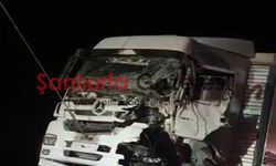 Şanlıurfa-Gaziantep Otoyolunda Fayans Yüklü Tır Devrildi