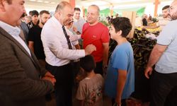Karaköprü'de Akbayır Semt Pazarı Görkemli Törenle Hizmete Açıldı