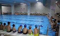 Şanlıurfa'da Hem Spor Hem Serinlik! Çocuklar Havuzlara Akın Ediyor