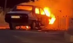 Şanlıurfa’da Seyir Halindeki Otomobilin Motorundan Dumanlar Yükseldi