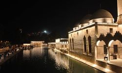Tarihi Balıklıgöl Geceleri Göz Kamaştıracak! İşte Yeni Görüntüsü