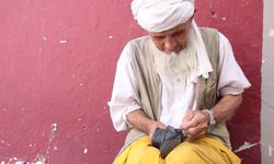 Kilometrelerden gelip alın terini Şanlıurfa topraklarına döktü: 7 çocuğun ekmek kapısı bir sanduka!