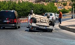 Şanlıurfa'da Kontrolden Çıkan Otomobil Takla Attı: 1 Yaralı