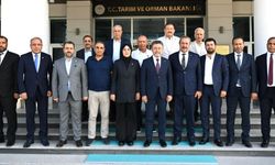 Şanlıurfa Heyeti Tarım Bakanı Yumaklı İle Bir Araya Geldi