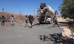 Şanlıurfa'da kırsal yollar betonla buluşuyor