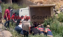 Şanlıurfa'da Otomobil Köprüden Dereye Uçtu: 1'i Çocuk 4 Yaralı