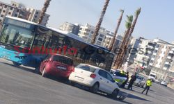 Şanlıurfa Karaköprü’de zincirleme kaza: Belediye otobüsüne vurarak durabildi!