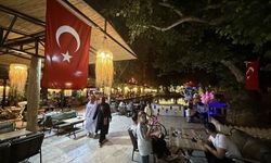 Kavurucu Sıcaklar Balıklıgöl'ü Gece Hareketlendiriyor