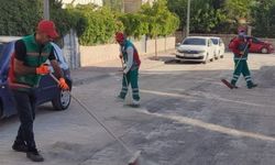 Karaköprü’de Sabahın Erken Saatlerinde Temizlik Mesaisi