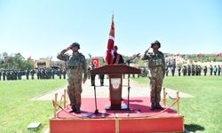 Şanlıurfa'da bayrak teslimi: Resmen göreve başladı