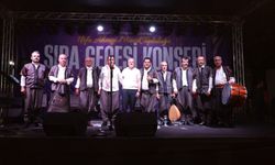 Hacılar’da Müzik Dolu Gece: Türküler Hep Bir Ağızdan Söylendi