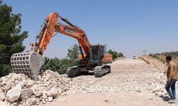 Şanlıurfa'da 29 Kilometrelik Grup Yoluna Sıcak Asfalt Müjdesi