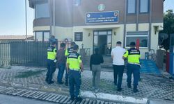 Şanlıurfa'da sahte polis çetesine jandarma darbesi: Altın eşyası ve yüksek miktarda döviz ele geçirildi!