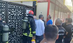 Şanlıurfa'da yangın paniği: Alevler gökyüzüne yükseldi, bina boşaltıldı!