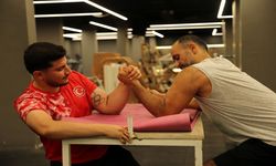 Şanlıurfa'nın altın bileği Abdulsamet Ocakoğlu, Para Bilek Güreşi Dünya Şampiyonası yolunda