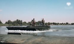 MSB açıkladı; Mehmetçik, Suriye'de Fırat Nehri üzerine yüzer köprü kurdu