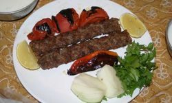 Şanlıurfa’nın geleneksel kebabının sırrı sadece tuz ve limonda saklı