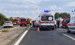 Şanlıurfa'da yolcu minibüsü sulama kanalına düştü çok sayıda ambulans ekipleri sevk edildi