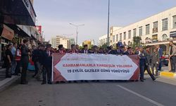 Cumhuriyet Caddesi'nde tarihi anlar: Şanlıurfa kahramanlarla omuz omuz yürüdü!