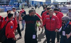 Selçuk Bayraktar Şanlıurfa’da TEKNOFEST türküsü eşliğinde halay çekti
