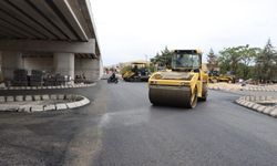 Şanlıurfa’da Trafiği Rahatlatan Projede Yeni Hamle: Alt Yollar Asfaltlanıyor