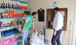 Şanlıurfa'da sıfır atık merkezleri hizmet veriyor: Atık getiren vatandaşlar eli boş dönmüyor!