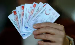 Kimlik, Ehliyet, Ruhsat... belgesini kaybeden yandı: 2026 Yenileme ücretleri dikkat çekti!