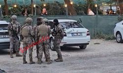 Şanlıurfa’da polis operasyonu sırasında şüpheli kendisini vurdu!