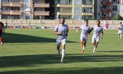 Karaköprü Belediyespor Deplasmanda Şov Yaptı! Silifke’yi 2-1 Yendi