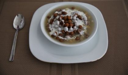 Şanlıurfa Mutfağının Tescilli Lezzeti: Urfa Pencer (Pazı) Boranisi