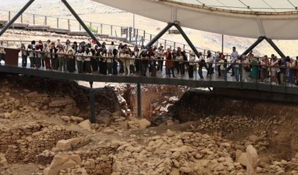 Şanlıurfa Göbeklitepe’de Ziyaretçi Yoğunluğu: "Tarihin Sıfır Noktası"na Büyük İlgi