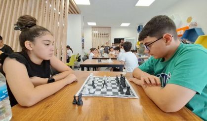 Şanlıurfa Büyükşehir Belediyesi Satranç Turnuvasında Heyecan Dorukta!