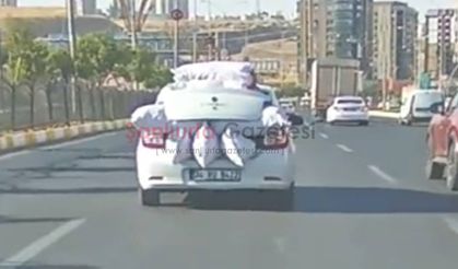 Şanlıurfalı'nın isot aşkı sınırları zorladı: Çuvallar arabayı esir aldı, görenler "İsotun arabası var" dedi!