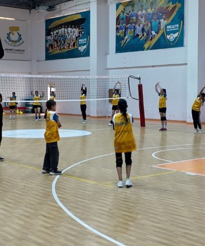 Haliliye Belediyesi, Spor Kurslarıyla Gençleri Geleceğe Hazırlıyor