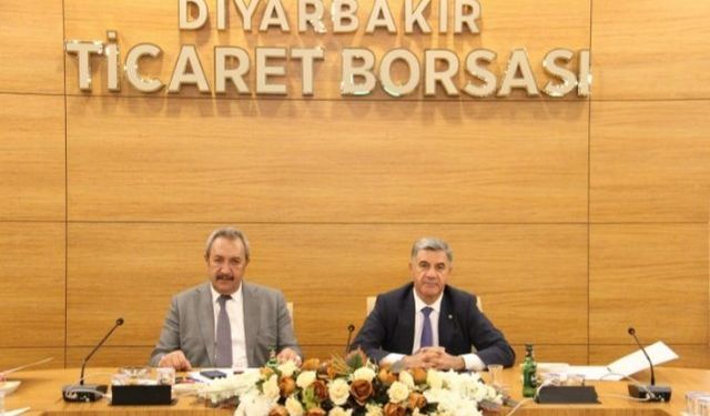 ÜPAK Yönetim Kurulu Toplantısına Şanlıurfa ve 5 İl'in Ticaret Borsa Başkanı katıldı.