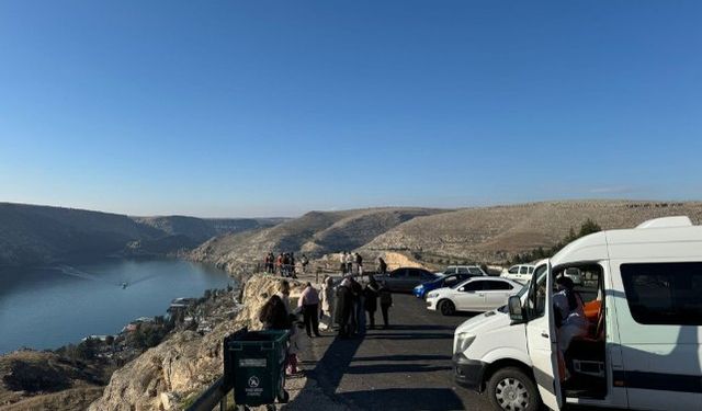 Şanlıurfa Halfeti'nin hava sıcaklığı turizmde hareketliliğe neden oldu